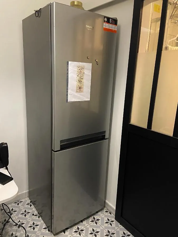 Paris: Agreable Chambre D'Un Grand Createur Parigi